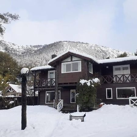 Indomito Hostel San Carlos de Bariloche Exterior photo